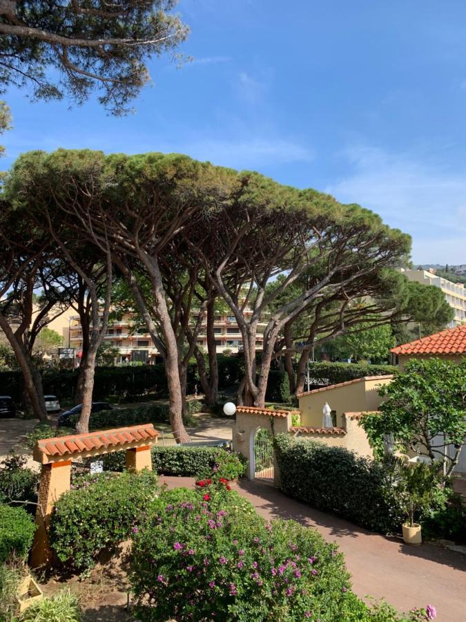 Hotel Beau Rivage Le Lavandou Ngoại thất bức ảnh