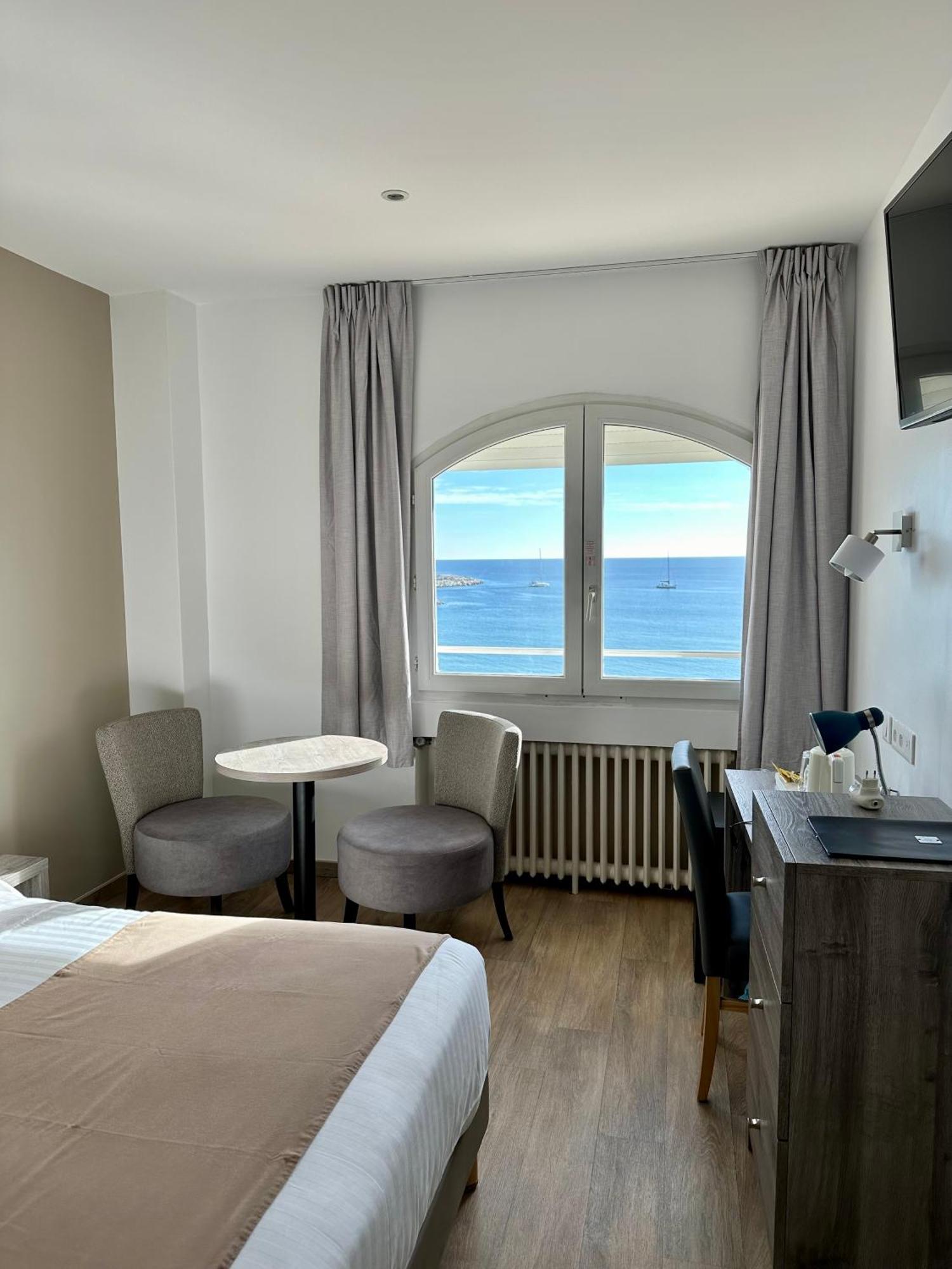 Hotel Beau Rivage Le Lavandou Ngoại thất bức ảnh