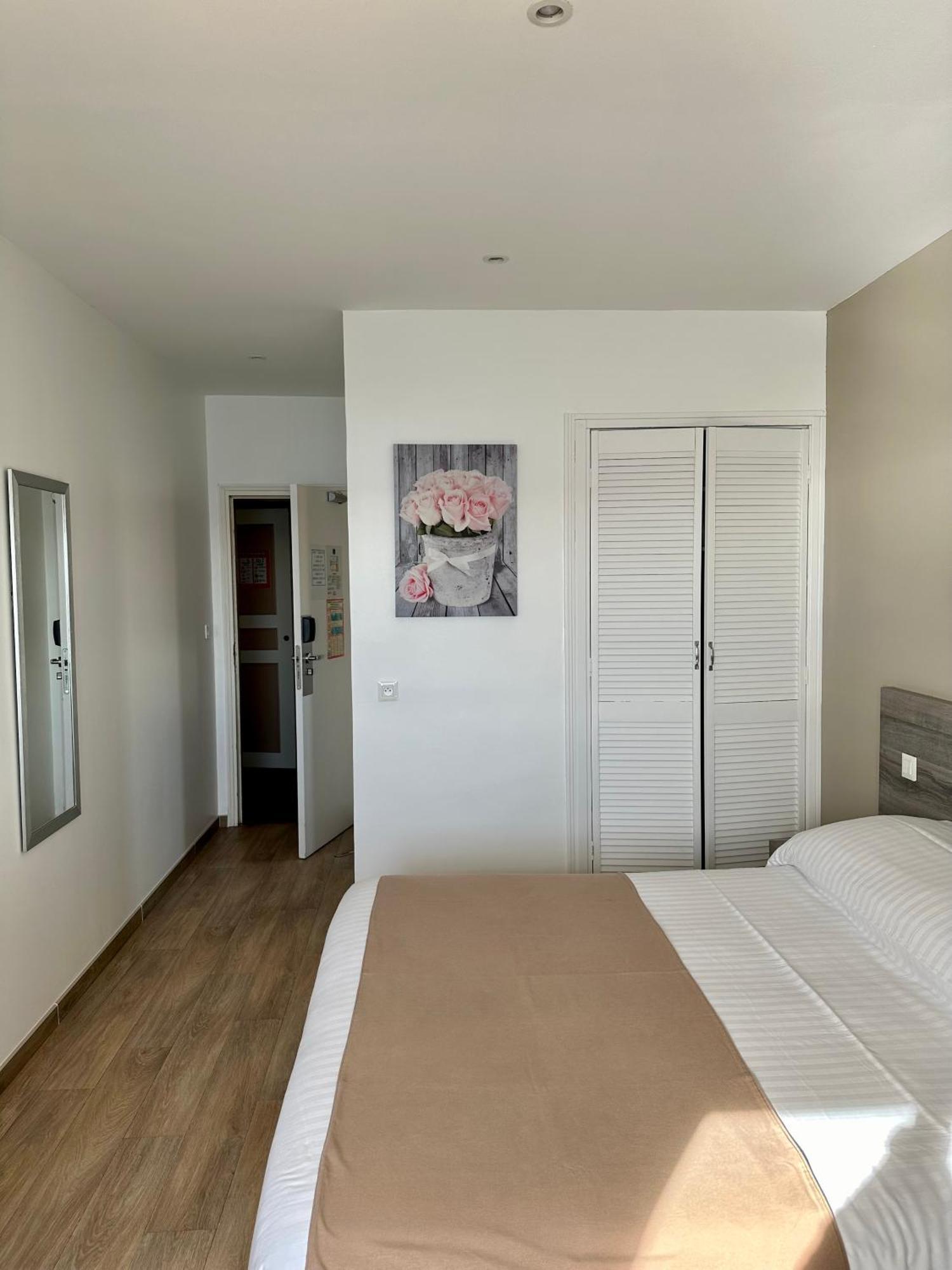 Hotel Beau Rivage Le Lavandou Ngoại thất bức ảnh