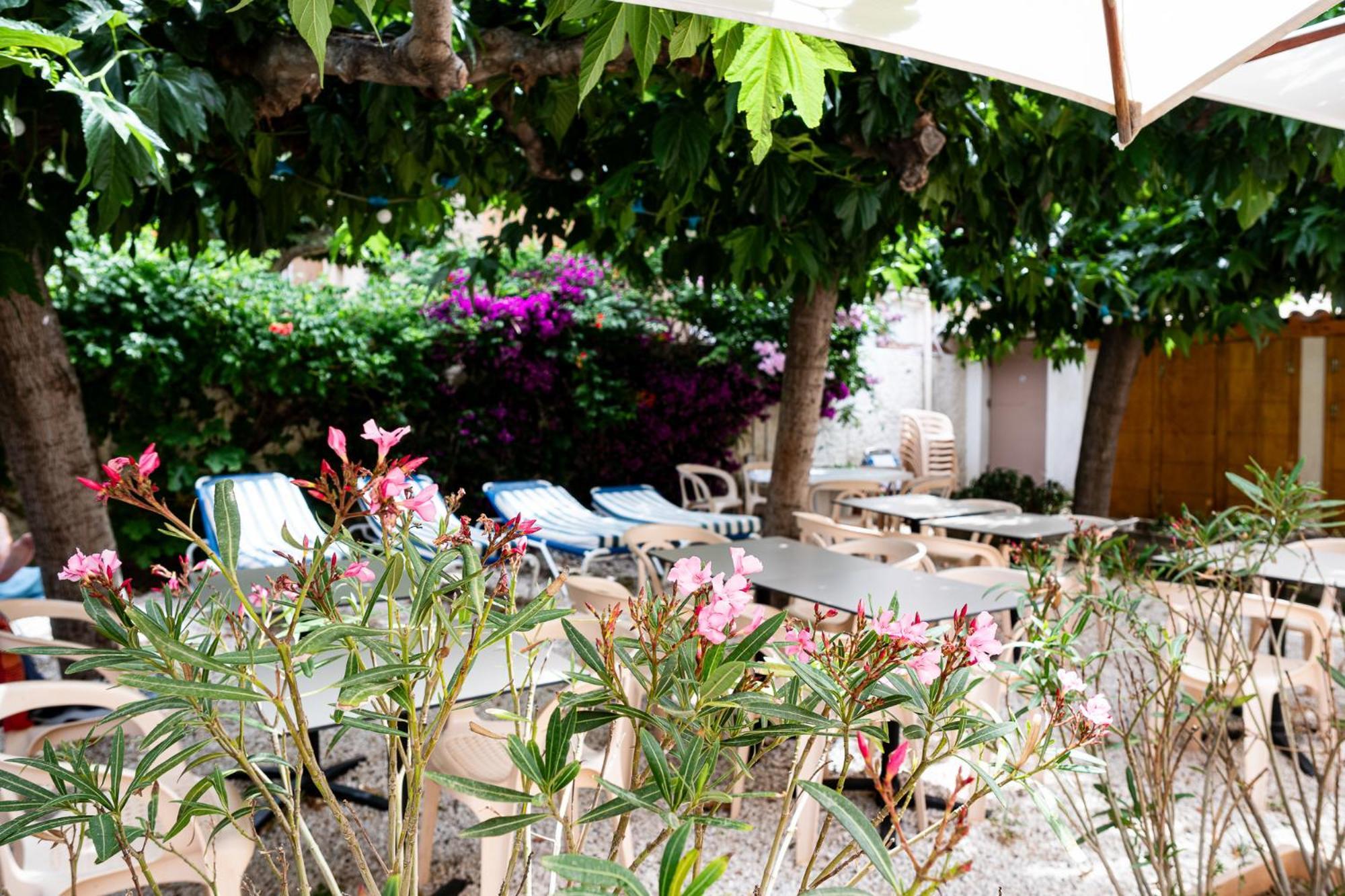Hotel Beau Rivage Le Lavandou Ngoại thất bức ảnh