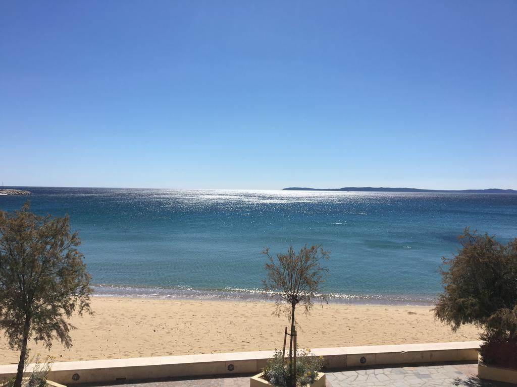 Hotel Beau Rivage Le Lavandou Ngoại thất bức ảnh